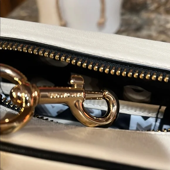 Marc Jacobs NWT Flash Leather Camera Crossbody Bag - Picture 10 of 11